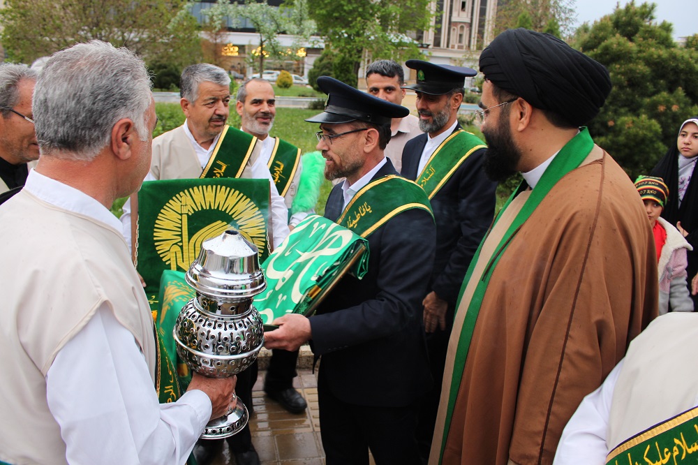 کاروان سفيران کريمه