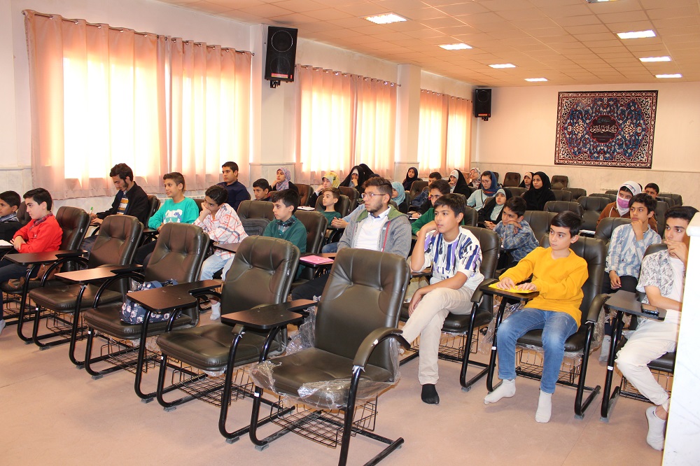 کارگاه داستان نويسي بچههاي مسجد