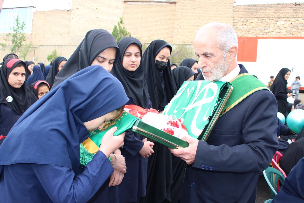 کاروان سفيران کريمه