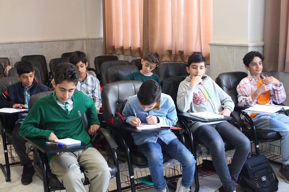 کارگاه داستان نويسي بچههاي مسجد