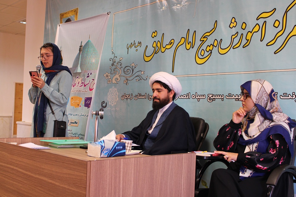 کارگاه داستان نويسي بچههاي مسجد