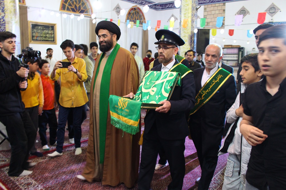 کاروان سفيران کريمه