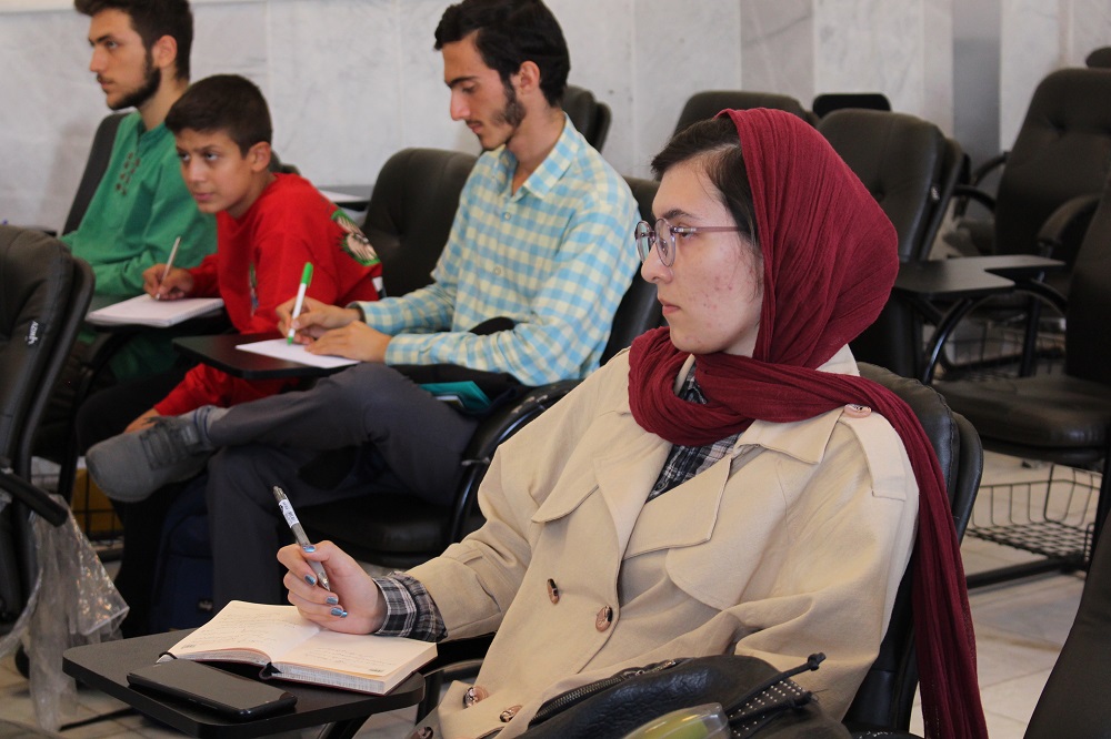 کارگاه داستان نويسي بچههاي مسجد